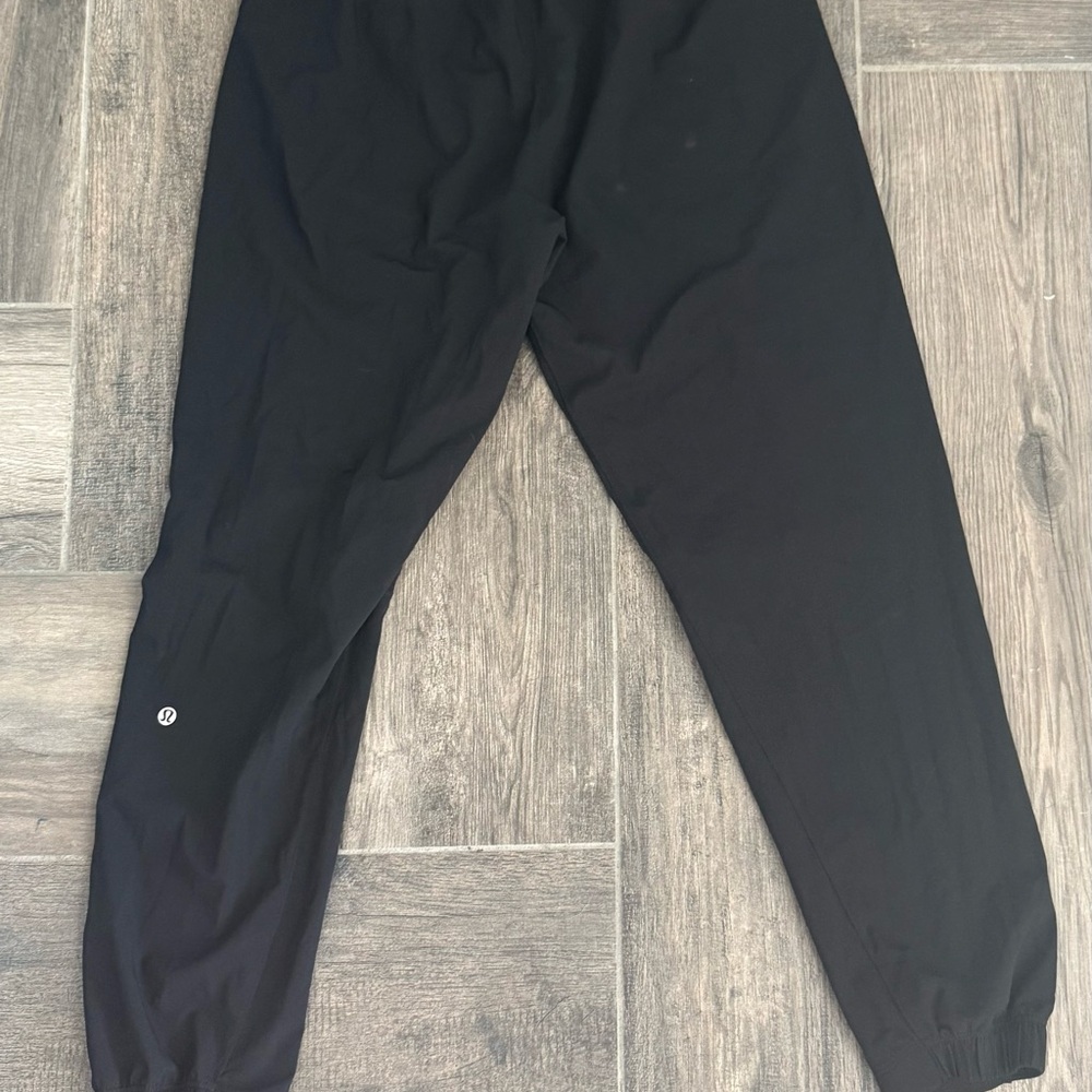 Lululemon Athletica Black lightweight joggers